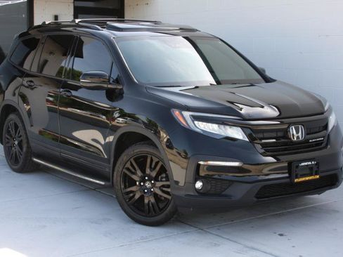 Used 2020 Honda Pilot Black Edition image 4