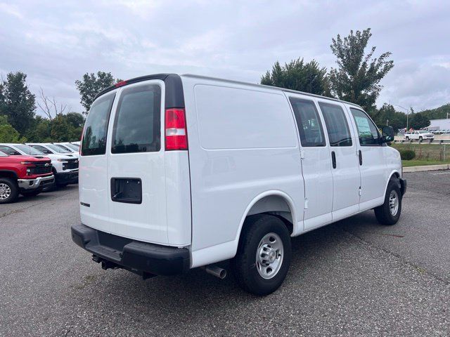 New 2025 Chevrolet Express 3500 w/ Driver Convenience Package RWD image 11