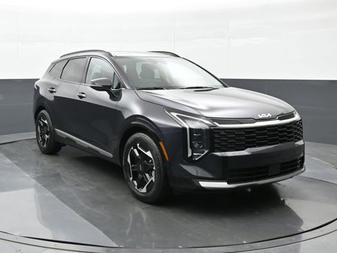 Used 2026 Kia Sportage SX FWD image 2