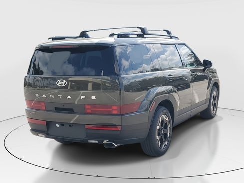 Used 2025 Hyundai Santa Fe SEL image 3