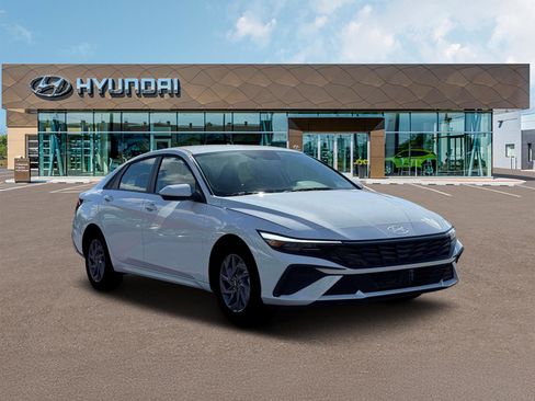 New 2026 Hyundai Elantra Blue image 11