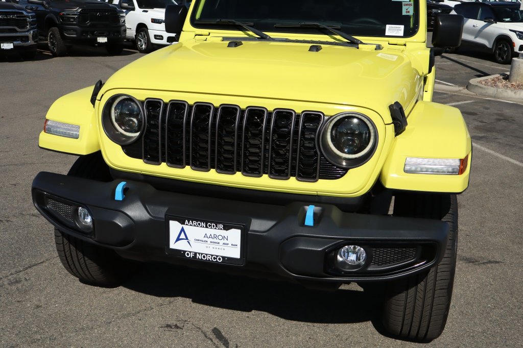 Used 2024 Jeep Wrangler Unlimited AWD/4WD image 9