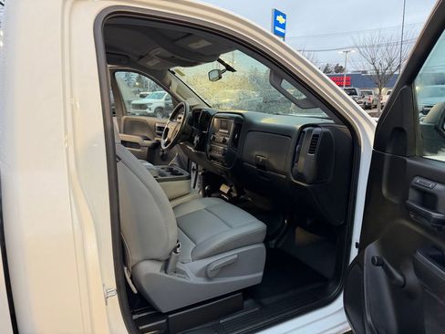 Used 2016 Chevrolet Silverado 2500 W/T w/ Snow Plow Prep Package image 18