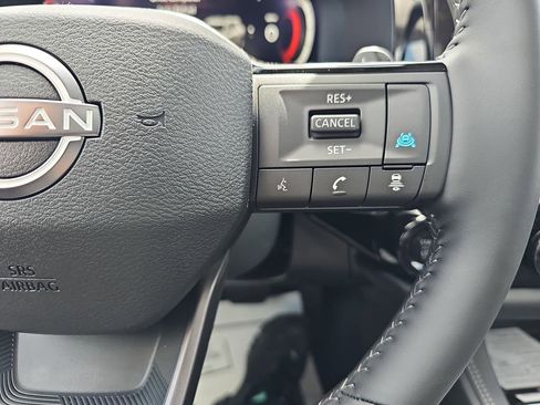 New 2026 Nissan Pathfinder Platinum w/ Accent Package FWD image 24
