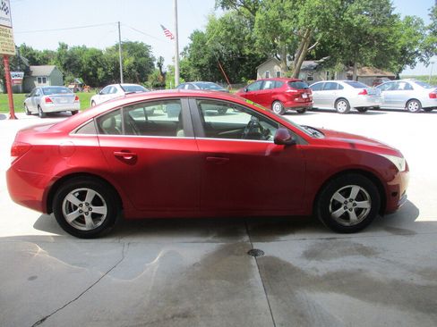 Used 2011 Chevrolet Cruze LT FWD image 16
