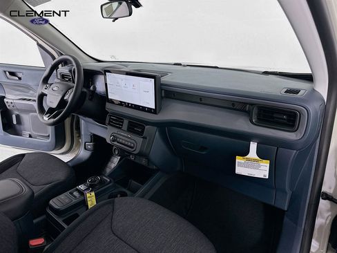 New 2025 Ford Maverick XLT w/ XLT Luxury Package image 30