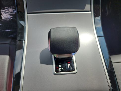 Used 2026 Land Rover Range Rover Velar S image 16