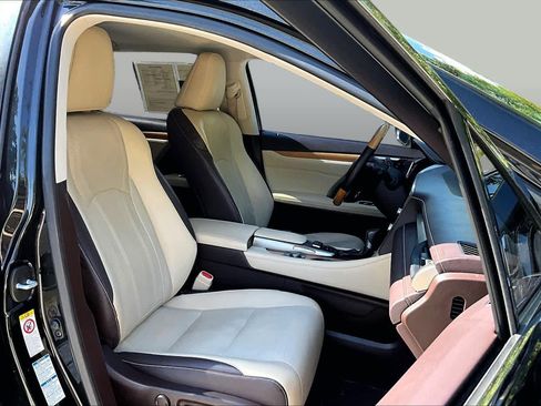 Used 2016 Lexus RX 350 AWD w/ Premium Package image 9