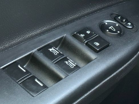 Used 2015 Honda Accord EX image 33
