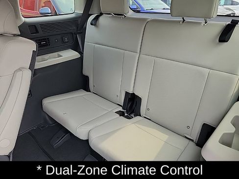 Certified 2025 Hyundai Santa Fe Calligraphy AWD/4WD image 35