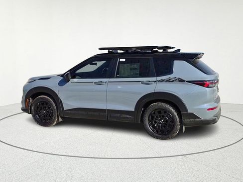 New 2025 Mitsubishi Outlander SE AWD/4WD image 8