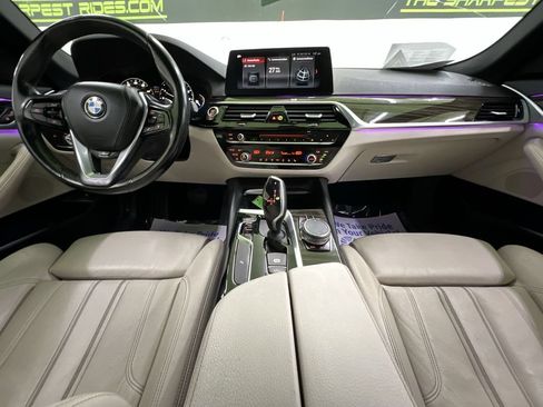 Used 2018 BMW 530i xDrive AWD/4WD image 18
