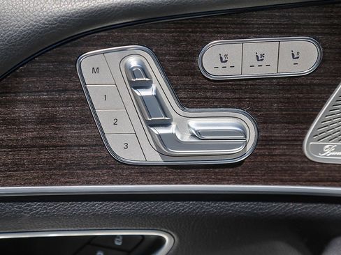 Certified 2023 Mercedes-Benz GLS 450 4MATIC image 20