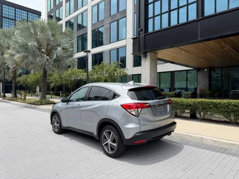 Used 2021 Honda HR-V EX image 5