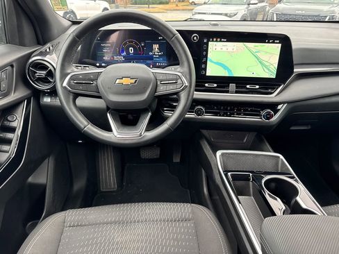 Certified 2025 Chevrolet Equinox LT image 23