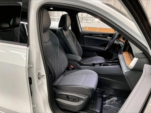 New 2026 Volkswagen Tiguan SEL R-Line AWD/4WD image 31