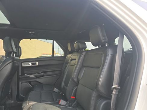 Used 2020 Ford Explorer Limited w/ Class III Trailer Tow Package AWD/4WD image 14