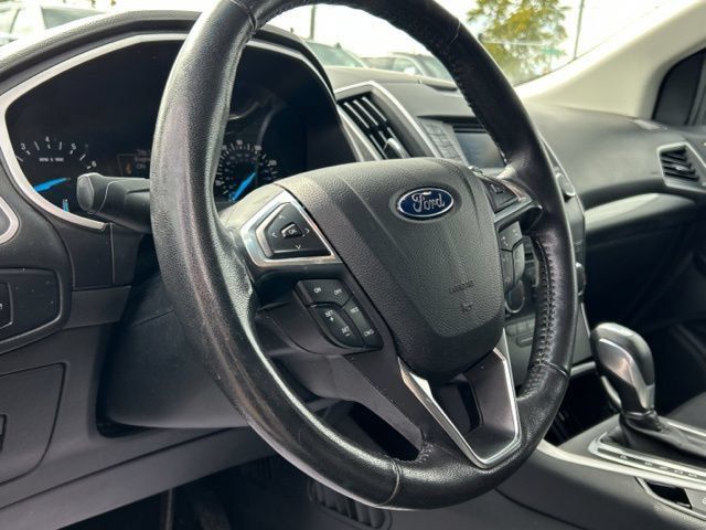 Used 2017 Ford Edge SEL AWD/4WD image 34