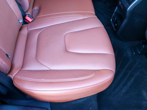 Used 2019 Ford Edge Titanium w/ Equipment Group 301A image 20