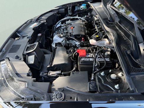 Certified 2025 Honda HR-V Sport image 38