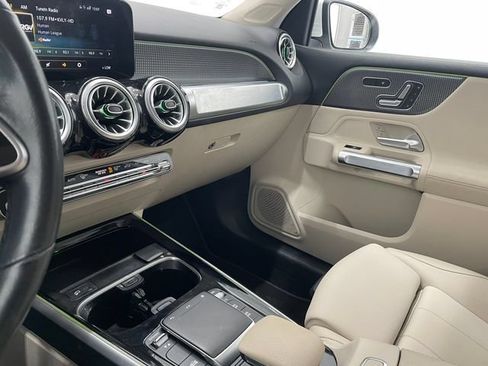 Certified 2022 Mercedes-Benz GLB 250 4MATIC image 36