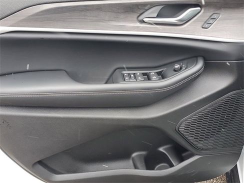 New 2025 Jeep Grand Cherokee Limited w/ Trailer Tow Package image 17