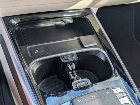 Used 2020 Mercedes-Benz GLB 250 image 22