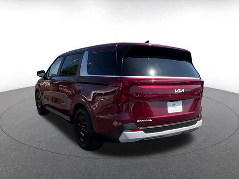 Used 2026 Kia Carnival FWD image 11