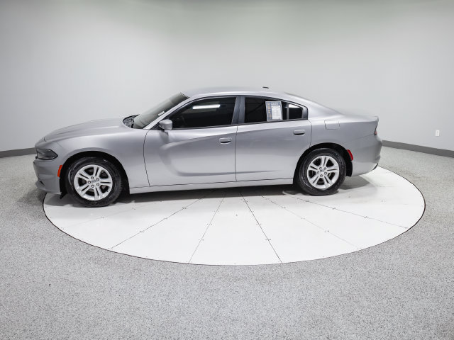 Used 2018 Dodge Charger SXT RWD image 28