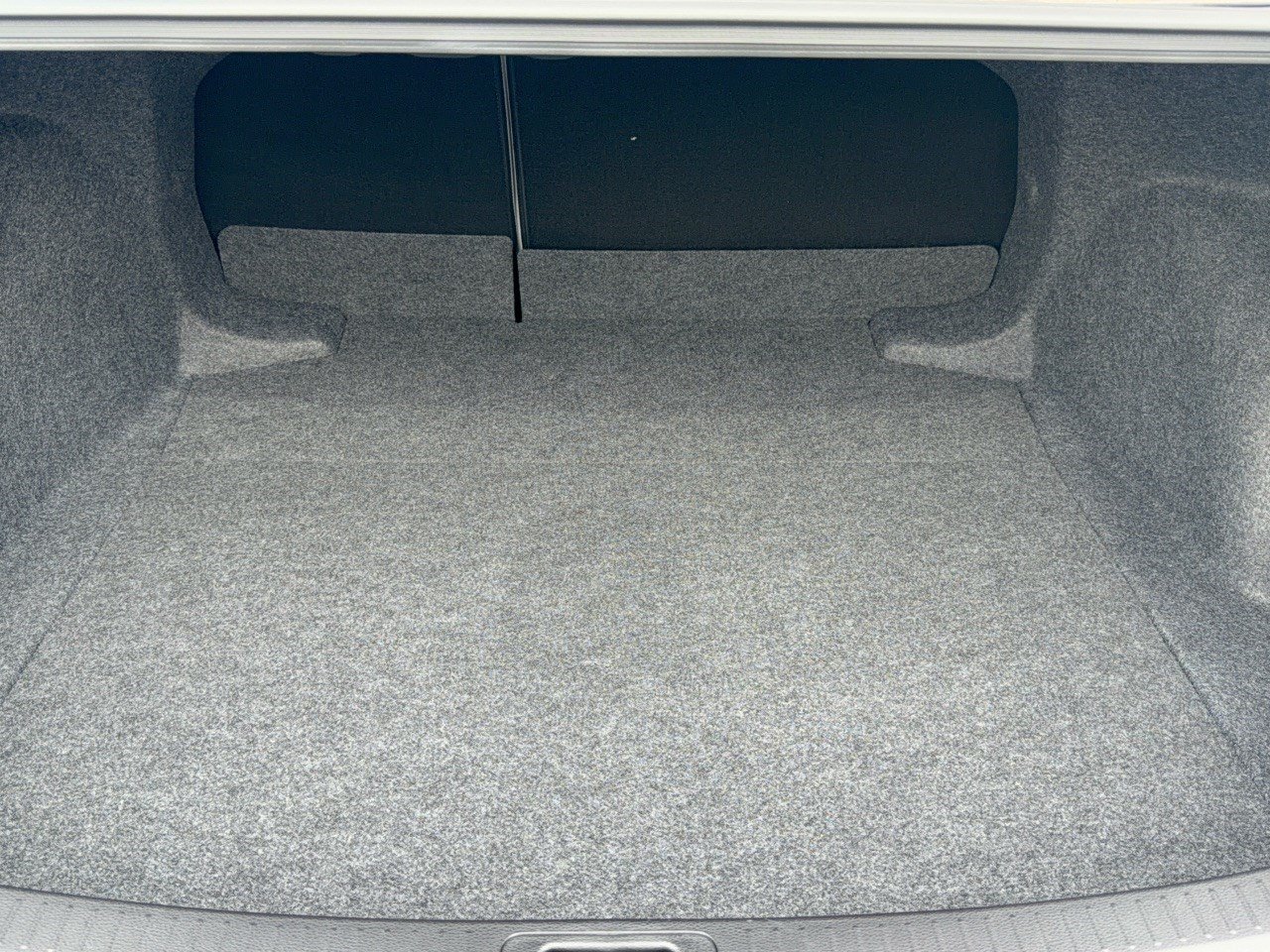 Used 2026 Toyota Corolla LE FWD image 28