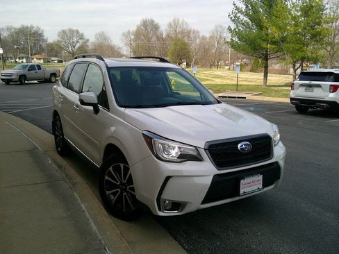 Used 2018 Subaru Forester 2.0XT Touring AWD/4WD image 4