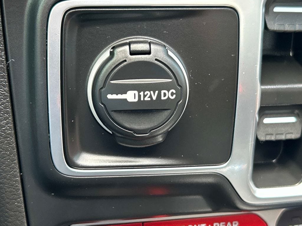 Certified 2025 Jeep Wrangler Unlimited Rubicon AWD/4WD image 25
