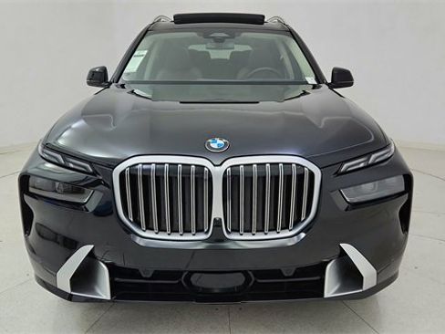 Used 2026 BMW X7 xDrive40i image 2