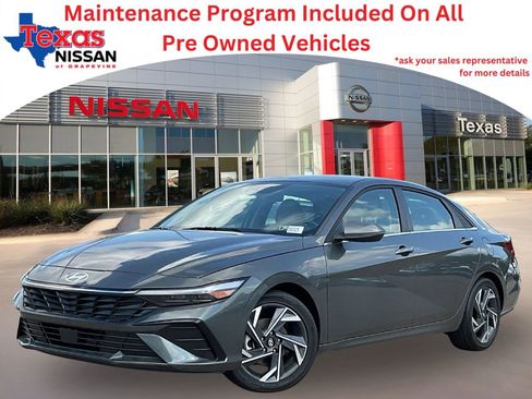 Used 2025 Hyundai Elantra Limited image 1