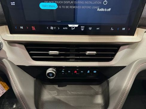 New 2026 Ford Explorer Active w/ Active Comfort Package image 12