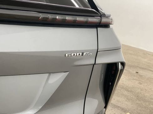 Certified 2025 Cadillac Lyriq Luxury image 11