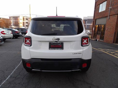 Used 2015 Jeep Renegade Limited image 4