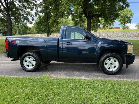 Used 2007 Chevrolet Silverado 1500 LT w/ 1LT Convenience Package AWD/4WD image 8