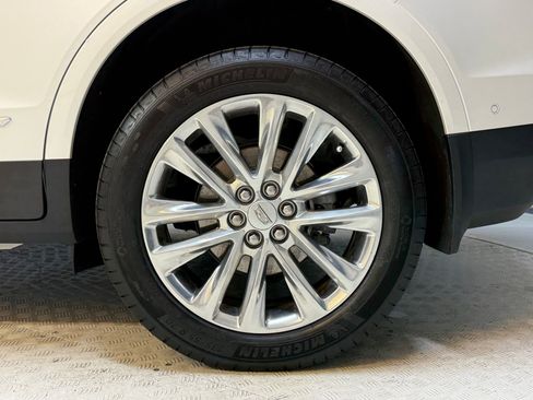 Used 2018 Cadillac XT5 Platinum w/ Driver Assist Package image 12