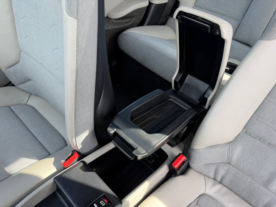Used 2015 BMW i3 w/ Range Extender RWD image 26