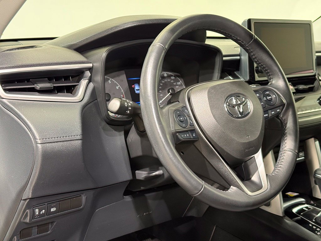 Certified 2023 Toyota Corolla Cross LE AWD/4WD image 17
