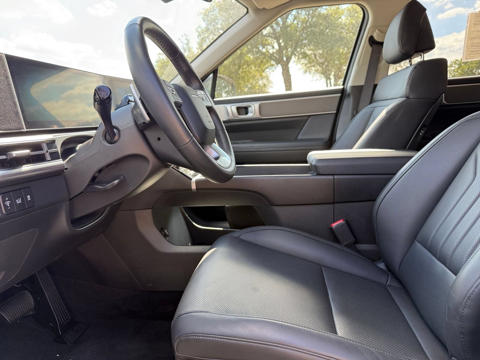Used 2026 Hyundai Santa Fe SEL FWD image 28