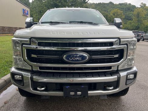 Used 2022 Ford F350 Lariat w/ Chrome Package AWD/4WD image 2