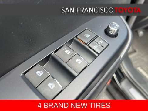 Used 2016 Toyota Highlander Limited AWD/4WD image 38
