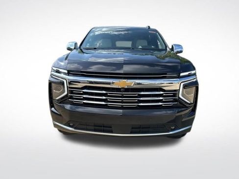 New 2025 Chevrolet Suburban Premier image 8