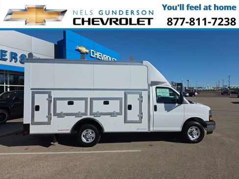 New 2025 Chevrolet Express 3500 w/ Power Convenience Package image 7