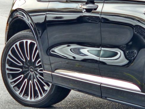 Certified 2020 Lincoln Aviator Black Label w/ Dynamic Handling Package image 16