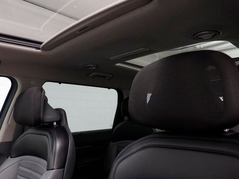 Used 2024 Kia EV9 Land image 15