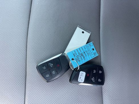 Used 2024 Chevrolet Silverado 1500 LTZ w/ LTZ Convenience Package II image 38