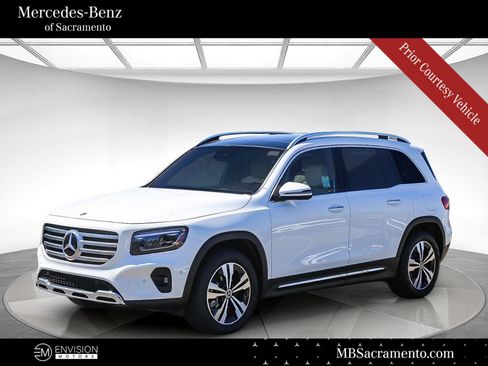 Used 2026 Mercedes-Benz GLB 250 image 1